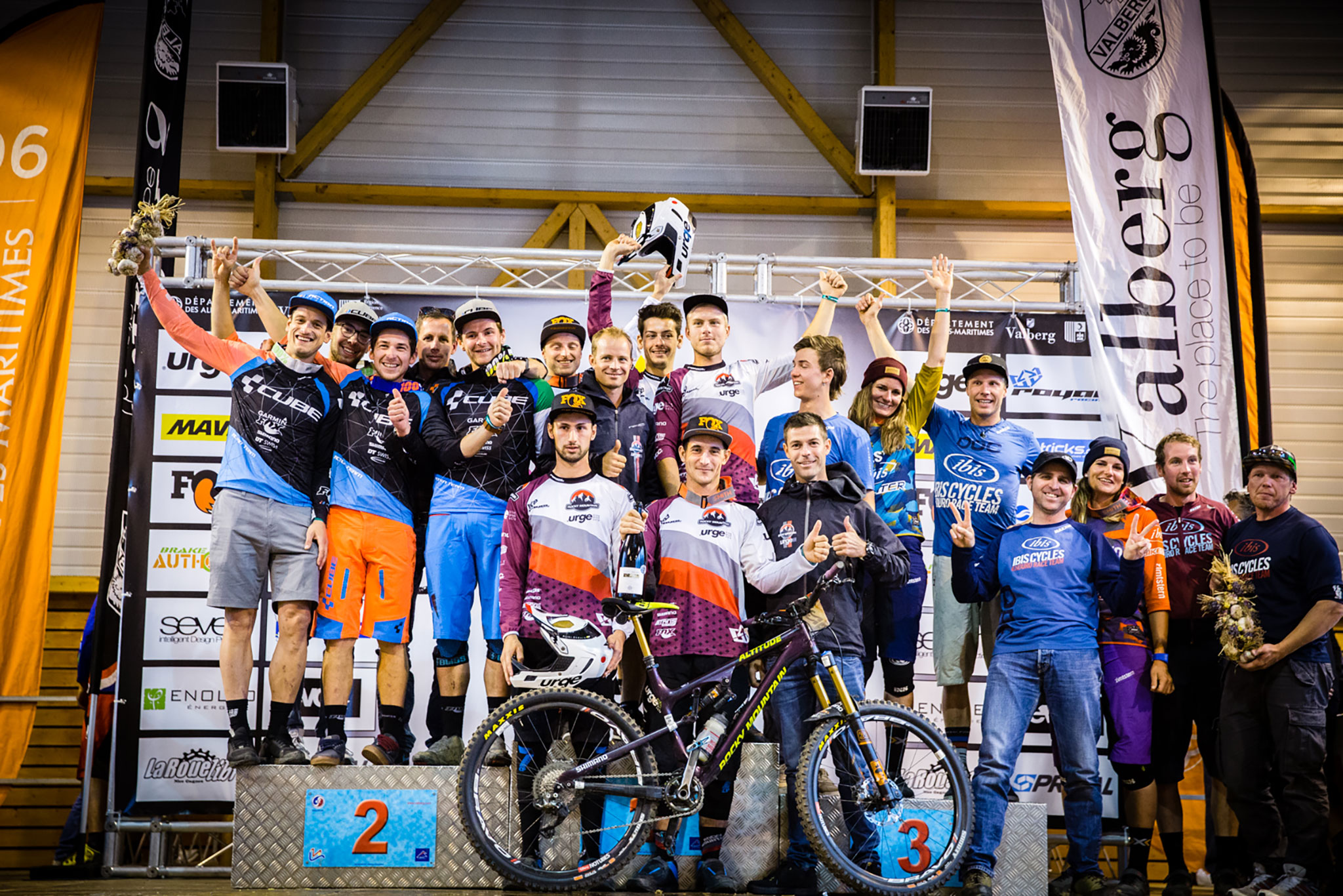 Cette saison notre Cube Stereo 140 enchaîne les podiums sur les Enduro World Series.