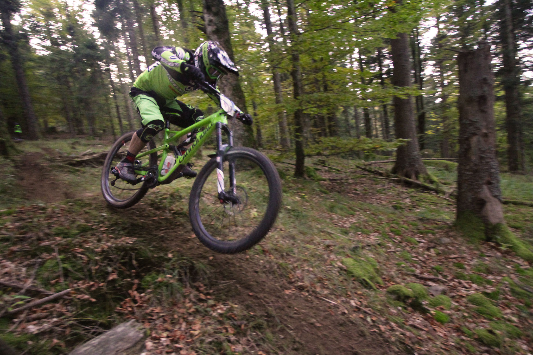 Jérôme Clementz, à l'attaque sur la Spéciale 6 dans la descente du Schnepfenried.