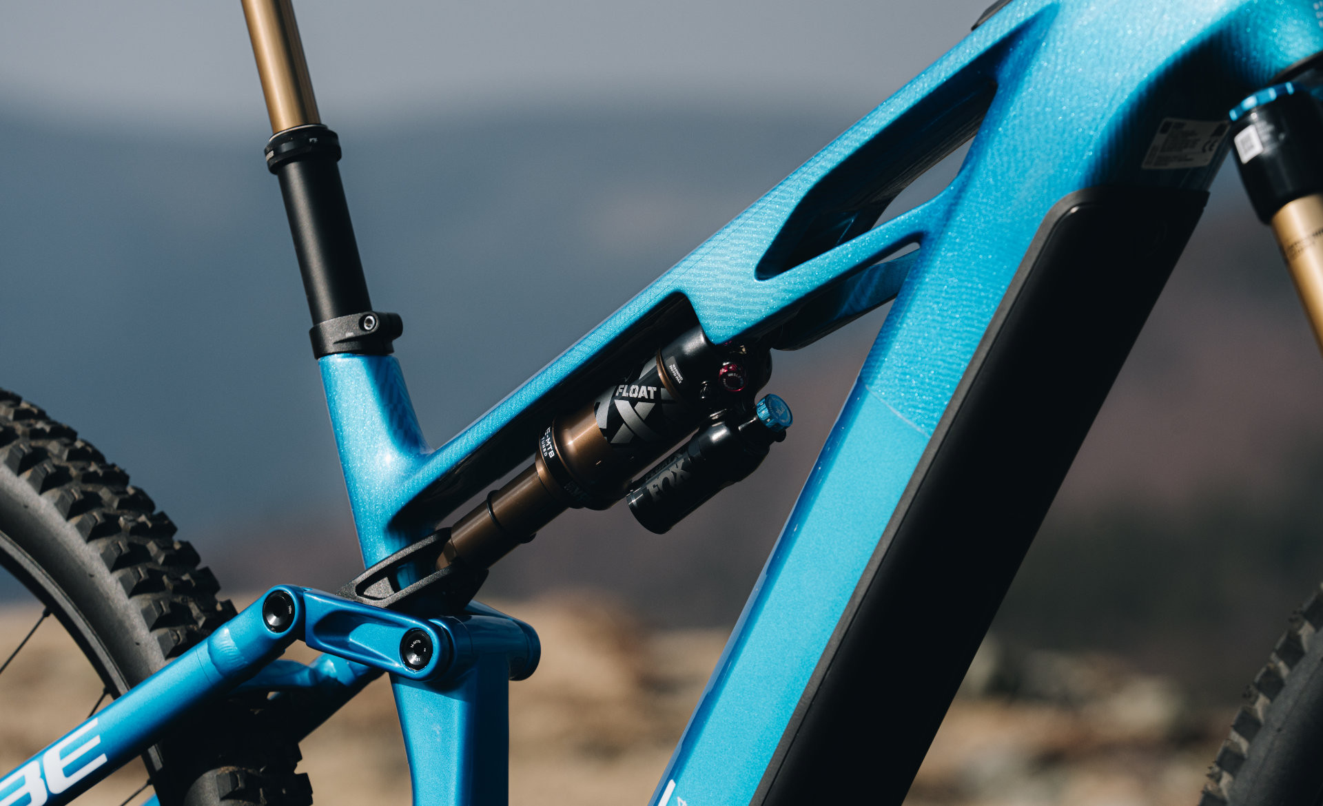 Stereo Hybrid ONE44 HPC AT