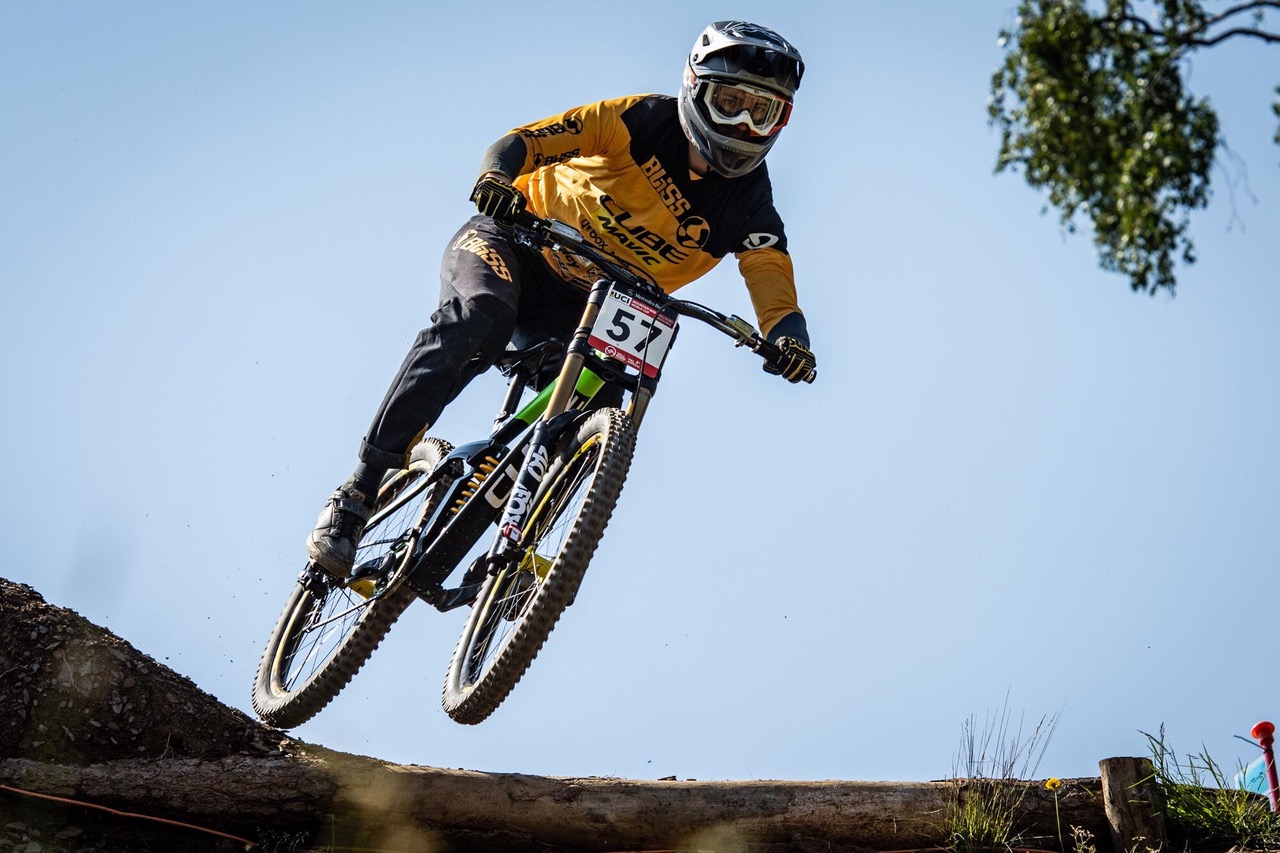 Thibault Laly au guidon de son Cube Two15 sur la descente de Vallnord.