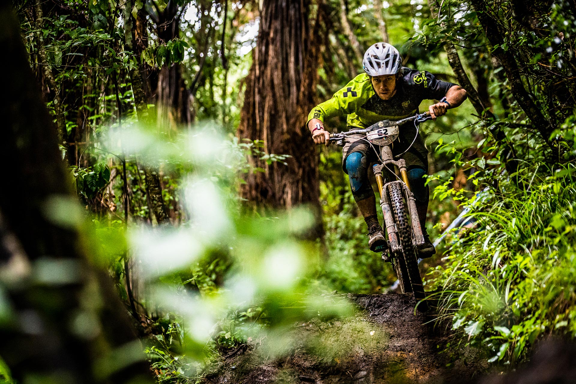 Matt Walker, Cube Global Squad, en route pour le podium au guidon de son Cube Stereo 160. © Boris Bayer