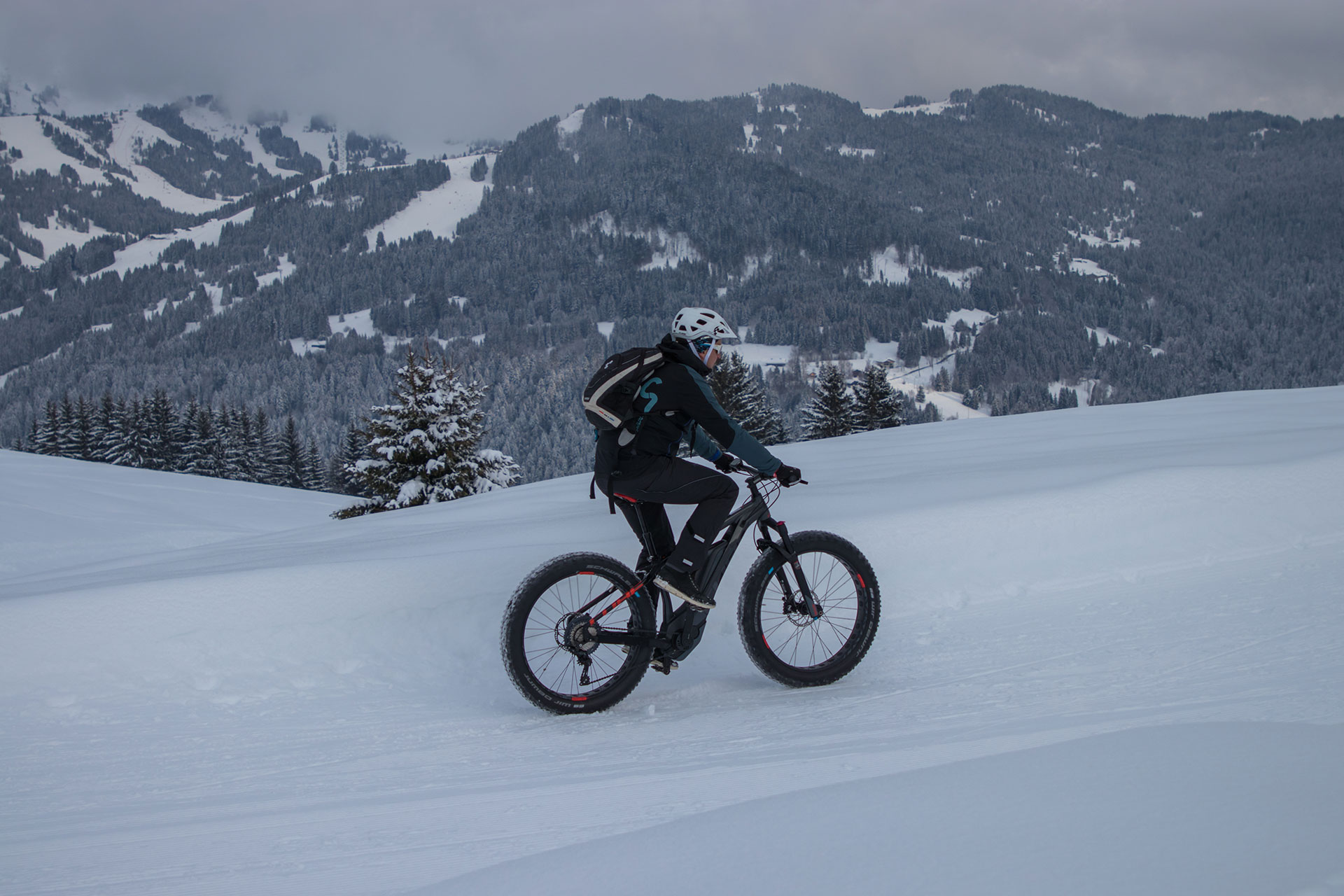 Cube Nutrail Hybrid 500 : profiter de la neige autrement.