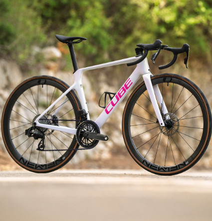 CUBE Agree C:62 2027 : la fusion parfaite entre vitesse et confort