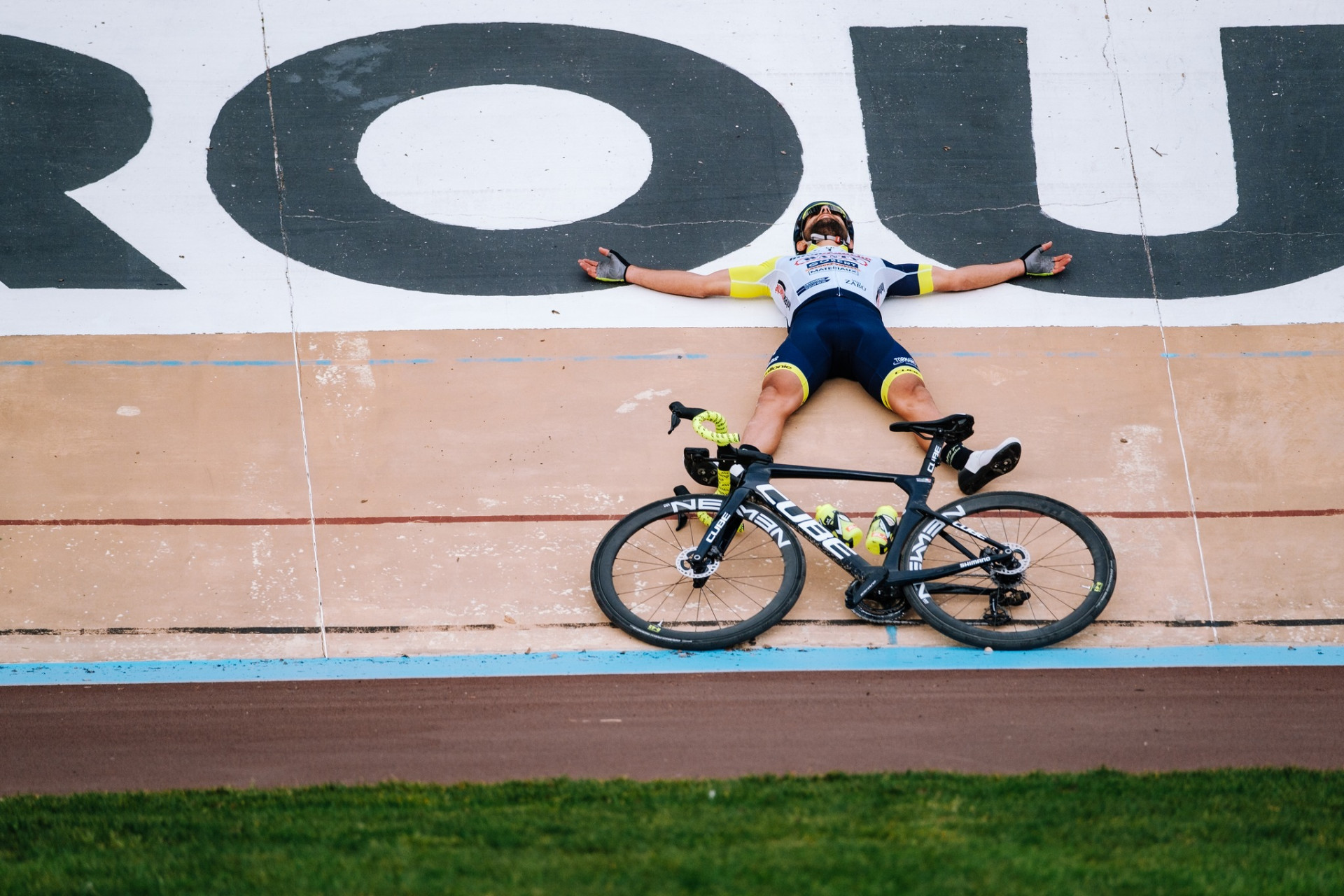 Toutes les belles histoires ont une fin Toutes les belles histoires ont une fin